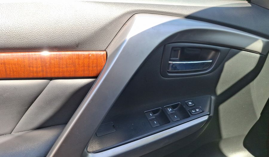 Mitsubishi Montero 3.0 SPORT ADVANCE 4WD Suv 2019
