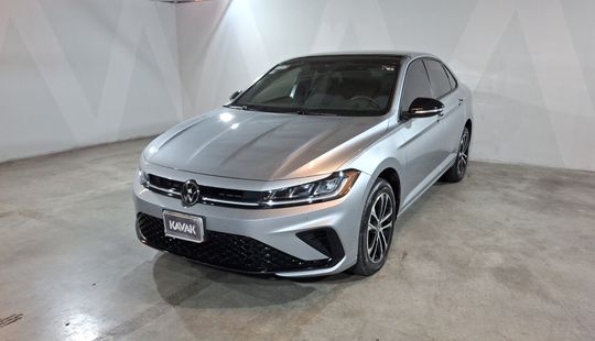 Volkswagen • Jetta