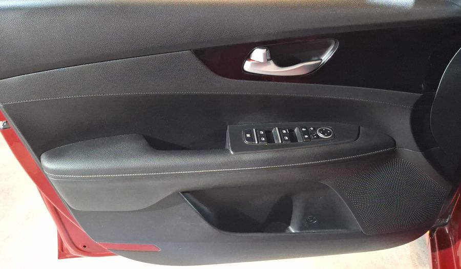 Kia Forte 2.0 EX Hatchback 2019