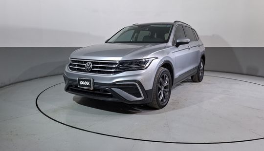Volkswagen • Tiguan