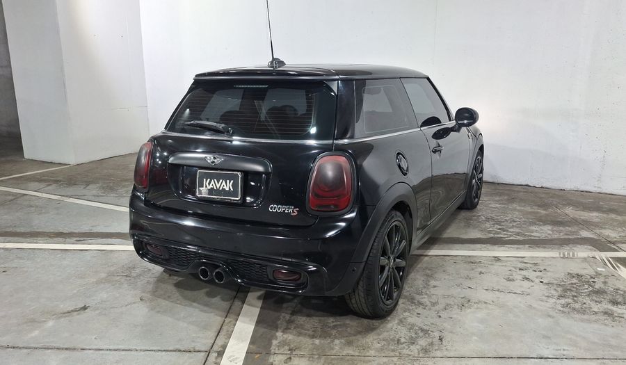Mini Cooper S 2.0 COOPER CHILI AT Hatchback 2016