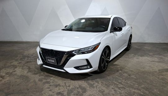 Nissan • Sentra