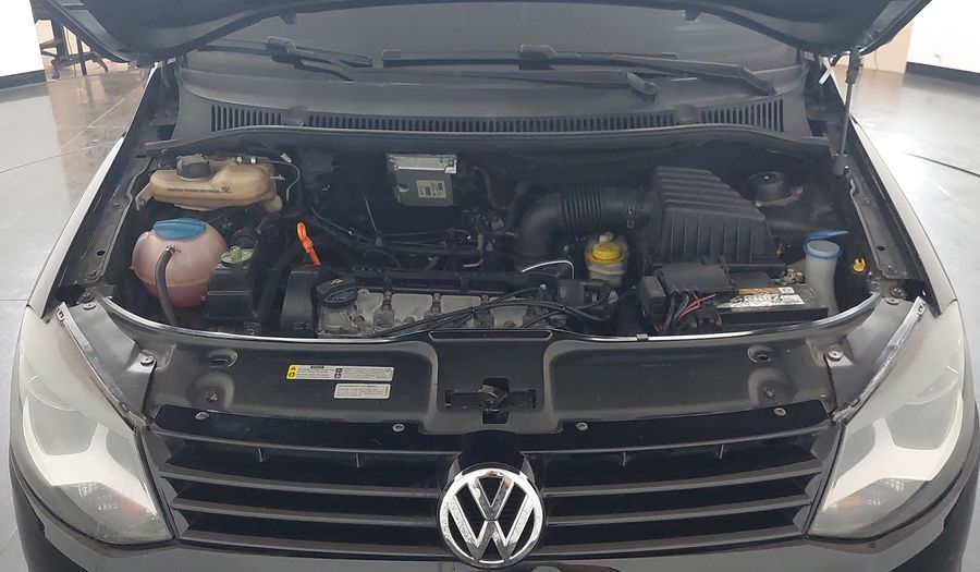 Volkswagen Fox 1.6 VHT TOTAL FLEX I-MOTION Hatchback 2013