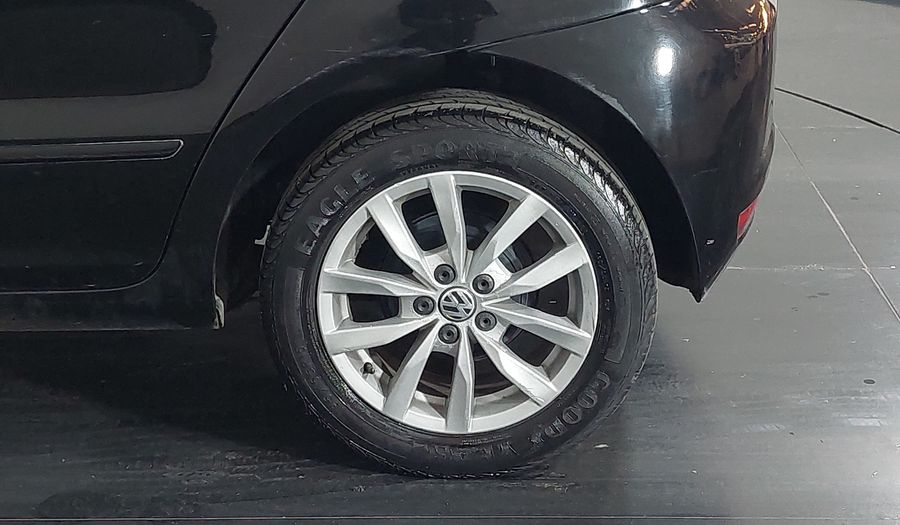 Volkswagen Fox 1.6 VHT TOTAL FLEX I-MOTION Hatchback 2013