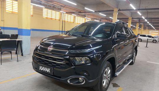 Fiat • Toro