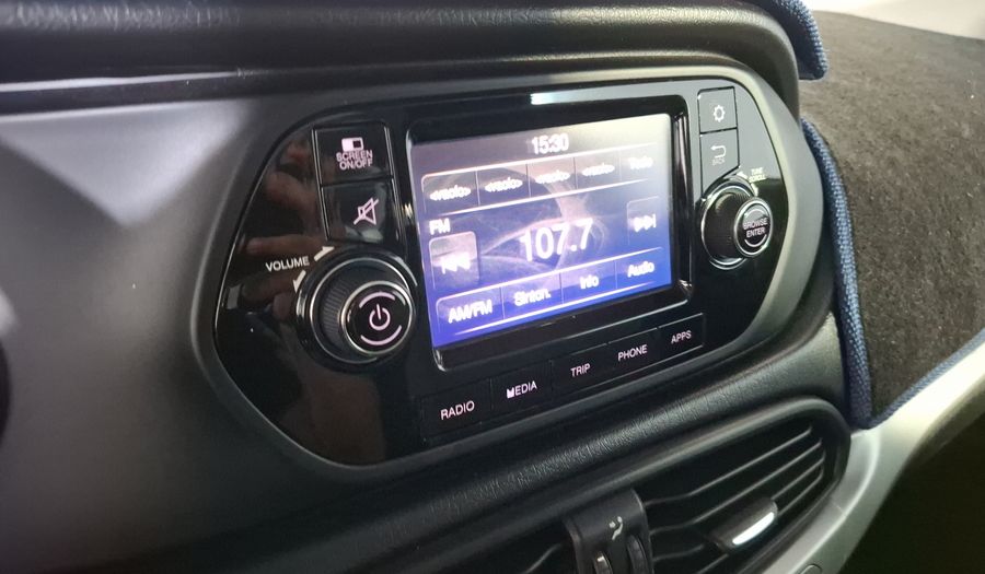 Dodge Neon 1.6 SXT AT Sedan 2017