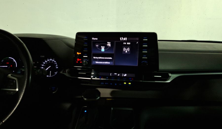 Toyota Sienna 2.5 HEV XLE AUTO Minivan 2023