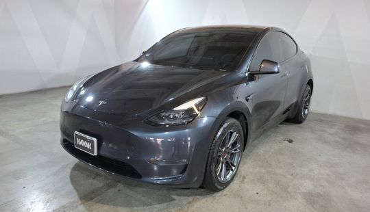 Tesla • Model Y