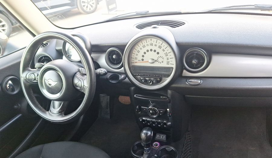 Mini Cooper 1.6 COOPER AUTO Hatchback 2013