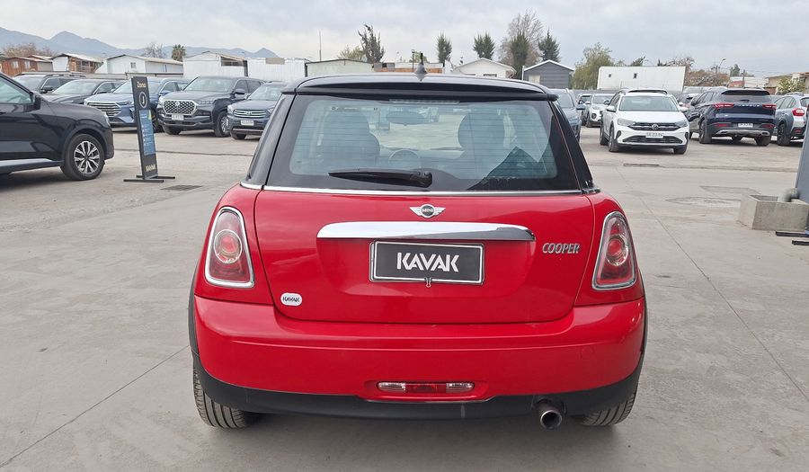 Mini Cooper 1.6 COOPER AUTO Hatchback 2013