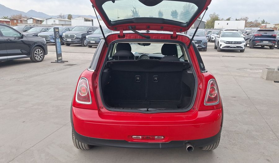 Mini Cooper 1.6 COOPER AUTO Hatchback 2013