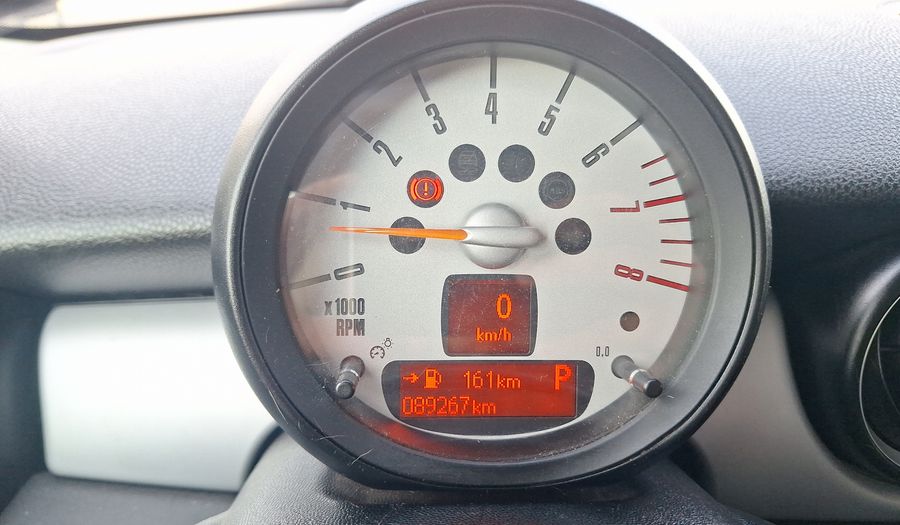 Mini Cooper 1.6 COOPER AUTO Hatchback 2013