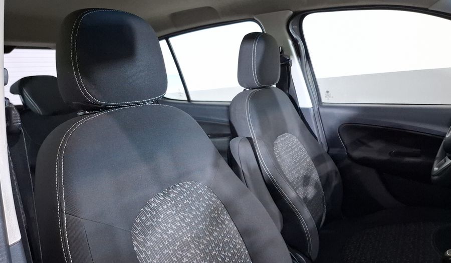 Fiat Uno 1.4 ATTRACTIVE Hatchback 2015