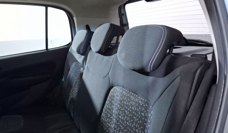 Fiat Uno 1.4 ATTRACTIVE Hatchback 2015