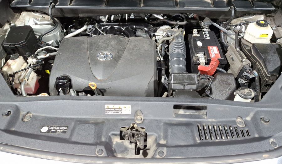 Toyota Highlander 3.5 LE AUTO Suv 2021