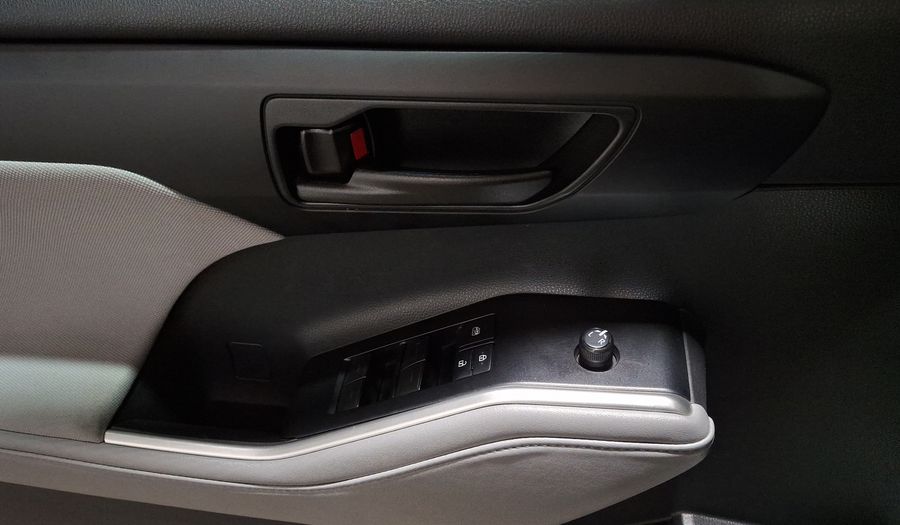 Toyota Highlander 3.5 LE AUTO Suv 2021
