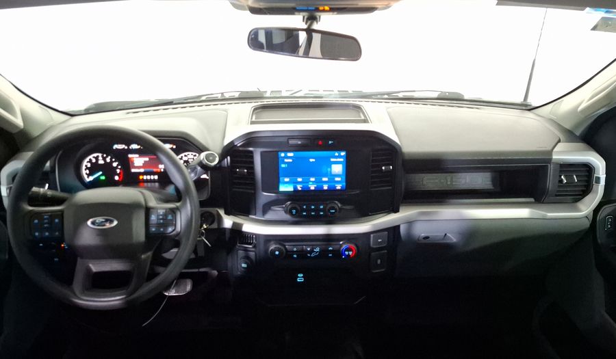 Ford F-150 3.3 V6 XL CREW CAB AUTO Pickup 2023