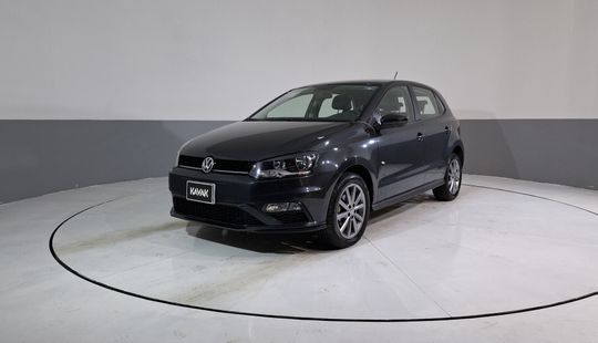 Volkswagen • Polo