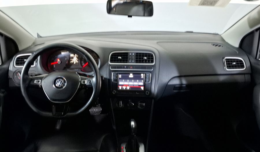 Volkswagen Polo 1.6 COMFORTLINE PLUS AUTO Hatchback 2021