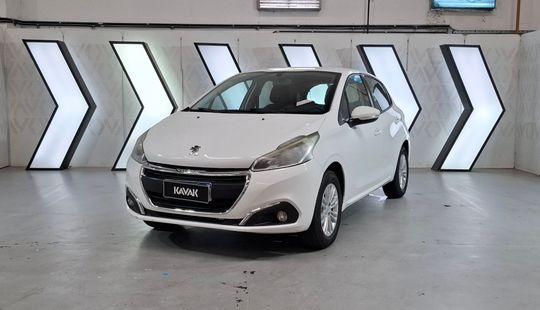 Peugeot • 208