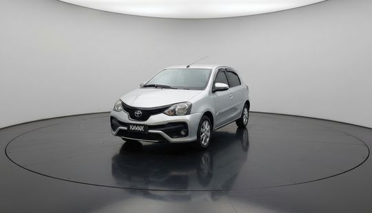 Toyota • Etios