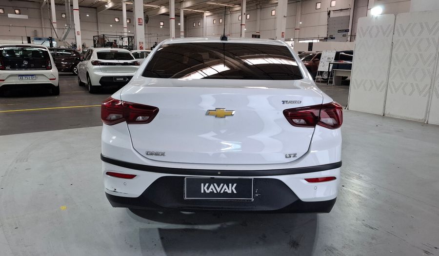Chevrolet Onix + 1.0 TURBO LTZ AUTO Sedan 2023