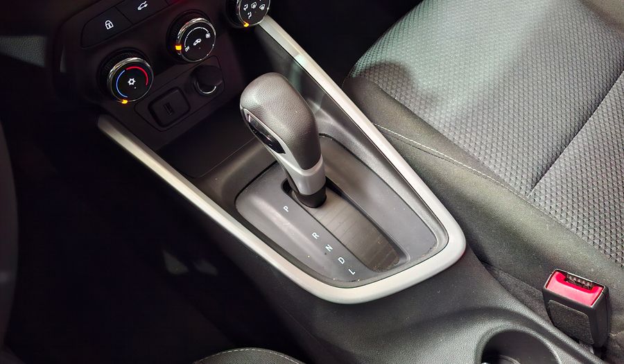 Chevrolet Onix + 1.0 TURBO LTZ AUTO Sedan 2023