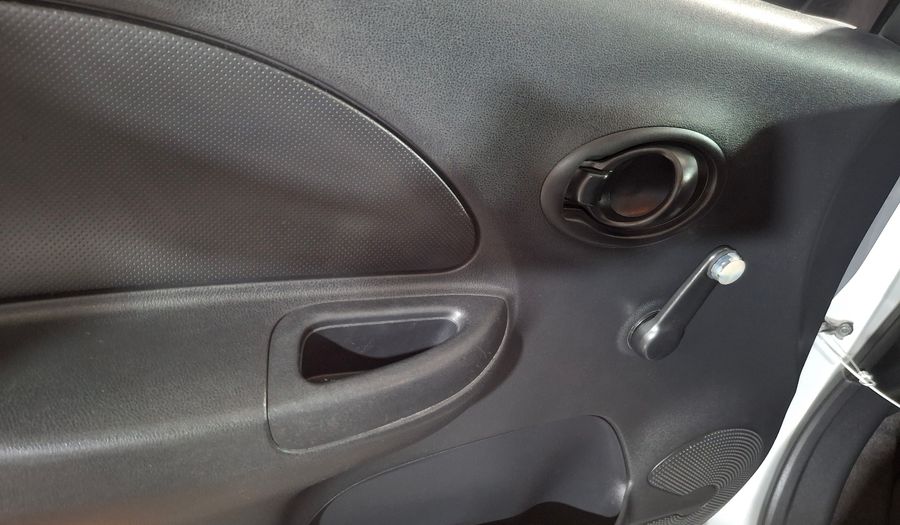 Nissan March 1.6 SENSE MT Hatchback 2013
