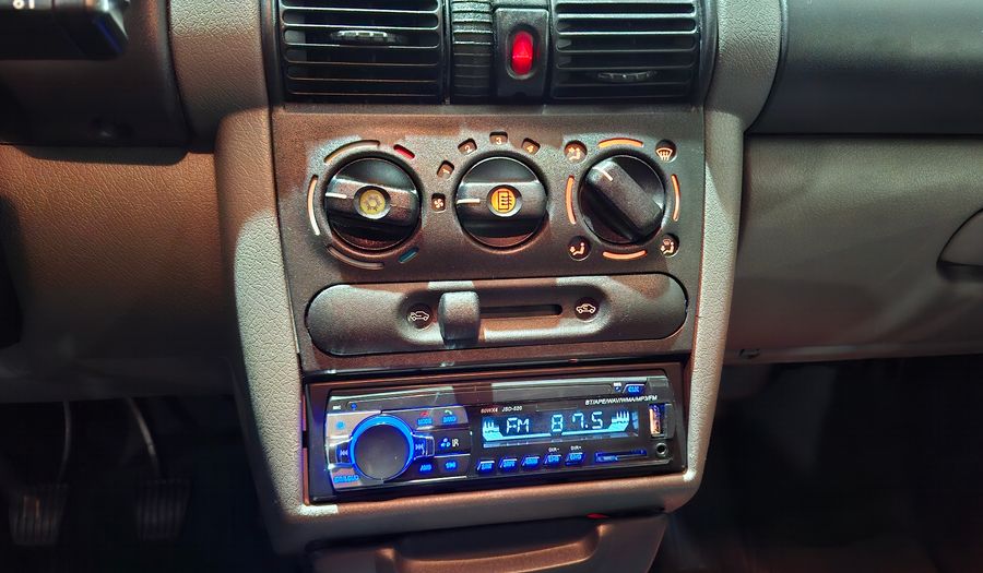 Chevrolet Classic 1.4 LS ABS AIRBAG Sedan 2015
