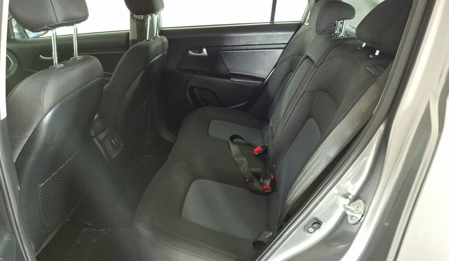 Kia Sportage 2.0 LX AUTO AC DAB Suv 2015