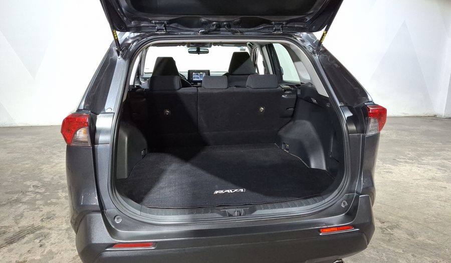 Toyota Rav4 2.5 LE AUTO Suv 2020