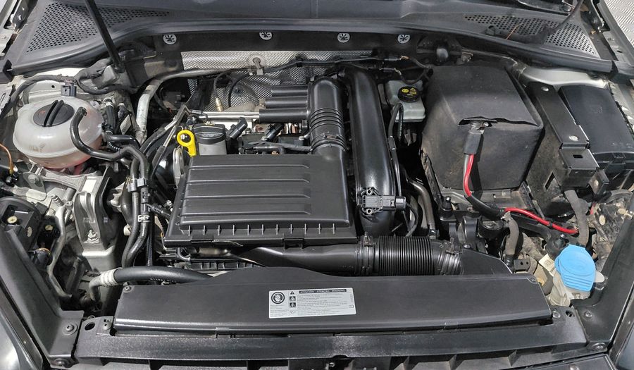Volkswagen Golf 1.4 TSI COMFORTLINE Hatchback 2015