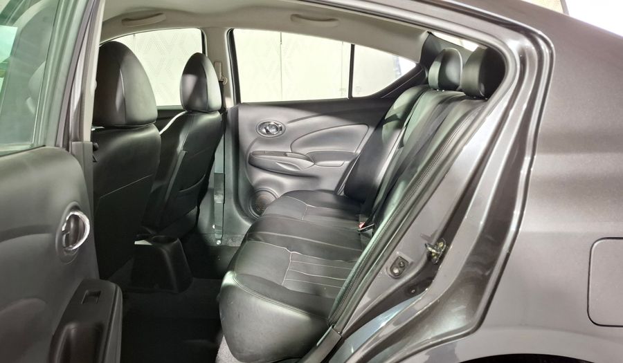 Nissan Versa 1.6 EXCLUSIVE AUTO Sedan 2019