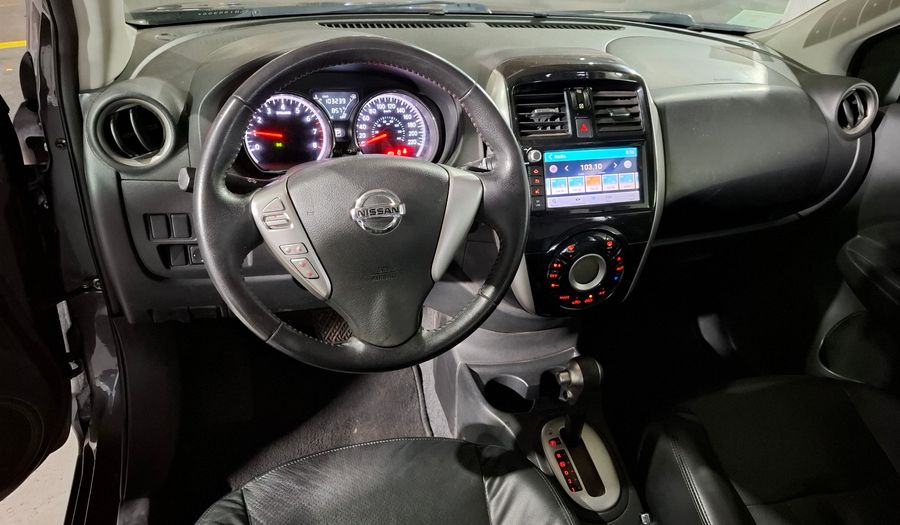 Nissan Versa 1.6 EXCLUSIVE AUTO Sedan 2019