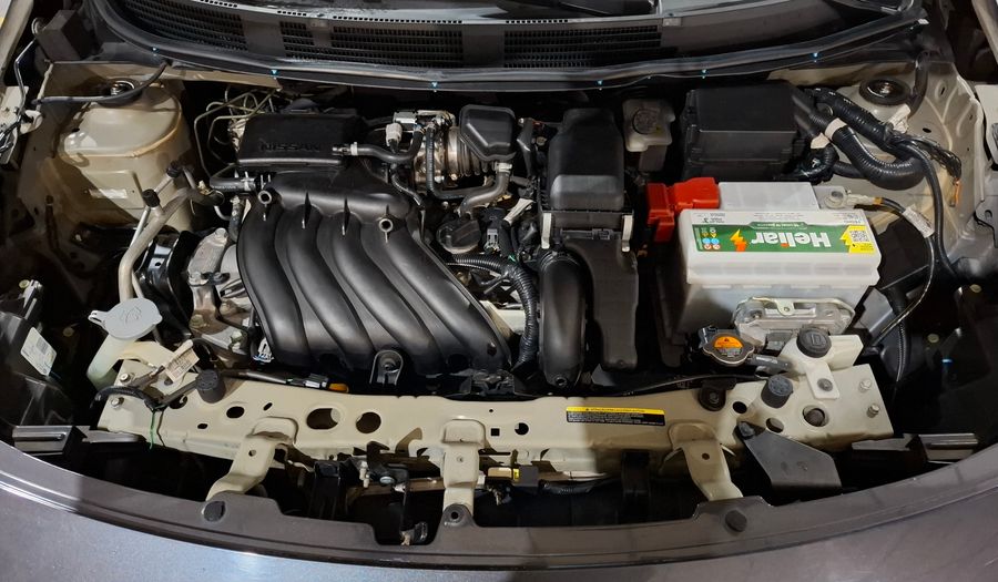 Nissan Versa 1.6 EXCLUSIVE AUTO Sedan 2019