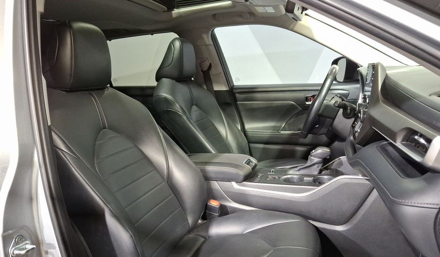 Toyota Highlander 3.5 XLE AUTO Suv 2021