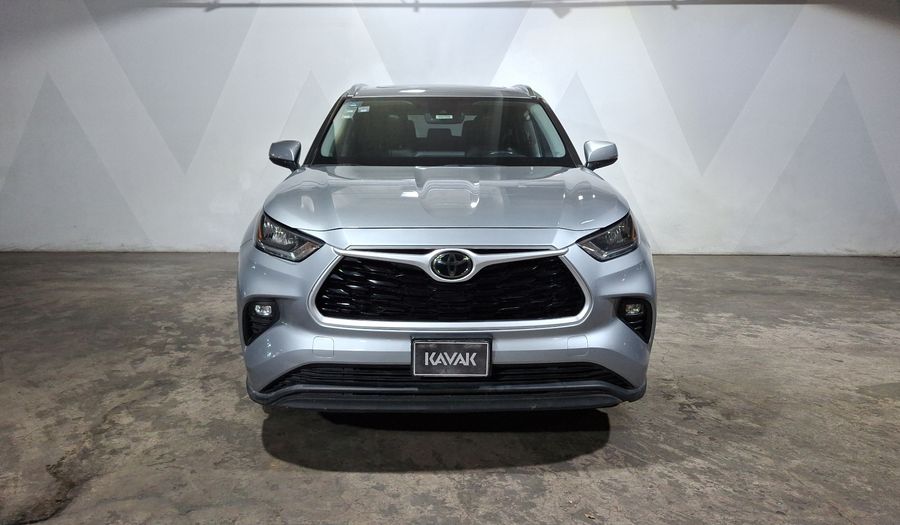 Toyota Highlander 3.5 XLE AUTO Suv 2021