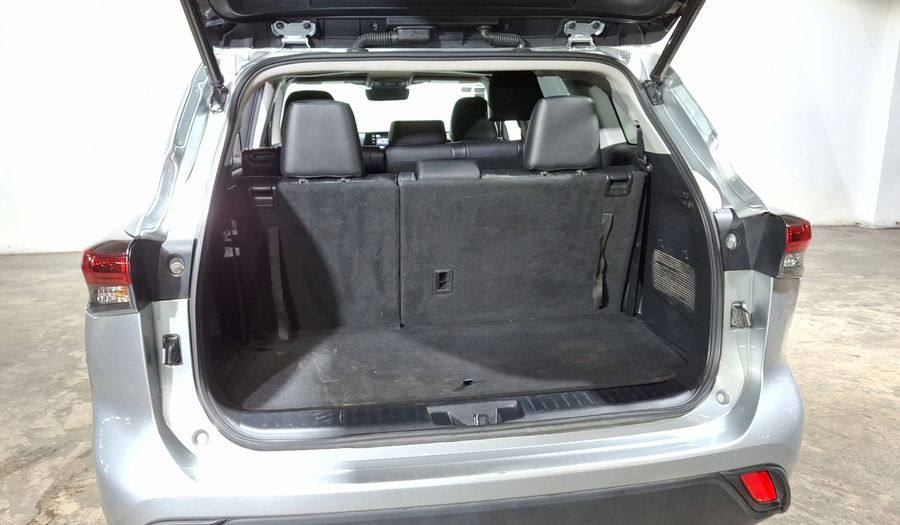 Toyota Highlander 3.5 XLE AUTO Suv 2021