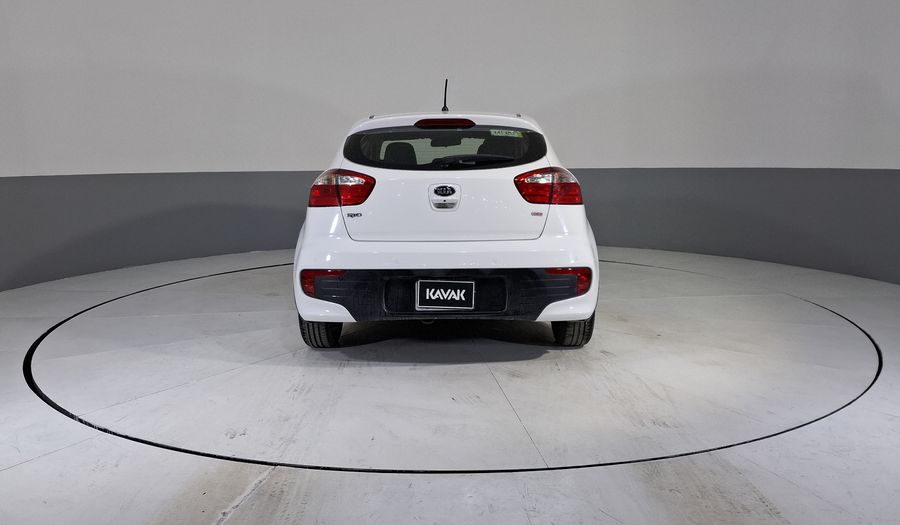 Kia Rio 1.6 EX MT Hatchback 2017