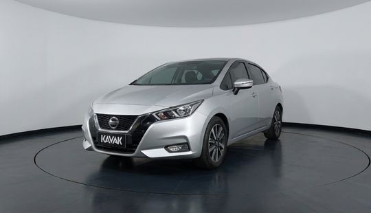 Nissan • Versa