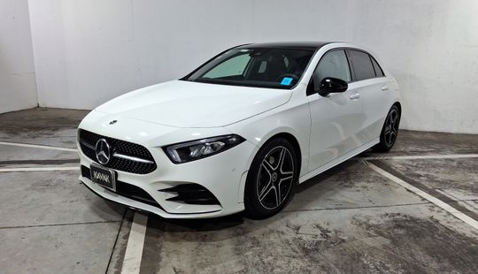 Mercedes Benz • Clase A