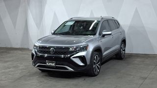 Volkswagen • Taos