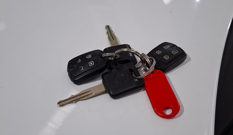 Nissan March 1.6 ACTIVE Hatchback 2016