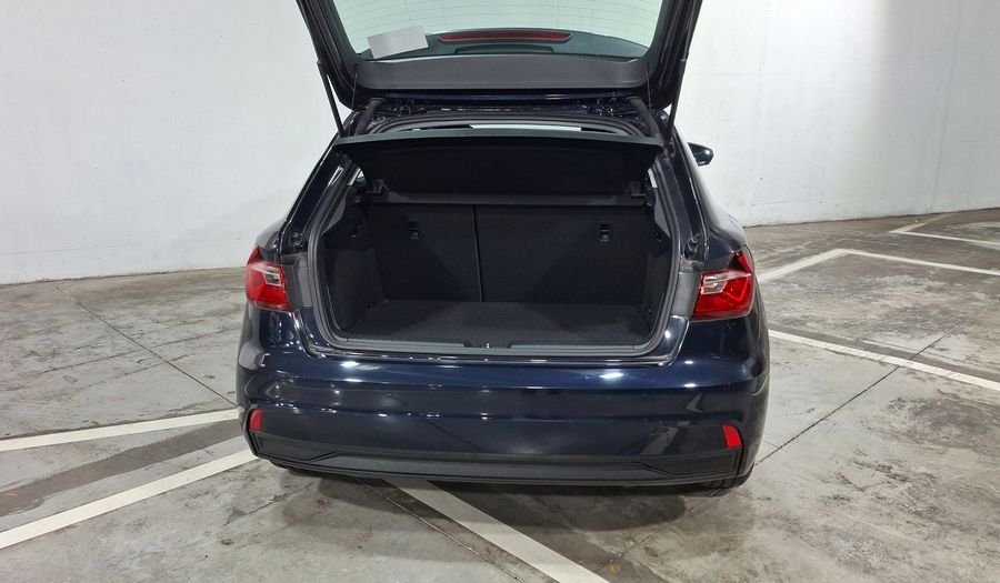 Audi A1 1.0 SB 30 TFSI URBAN DCT Hatchback 2021