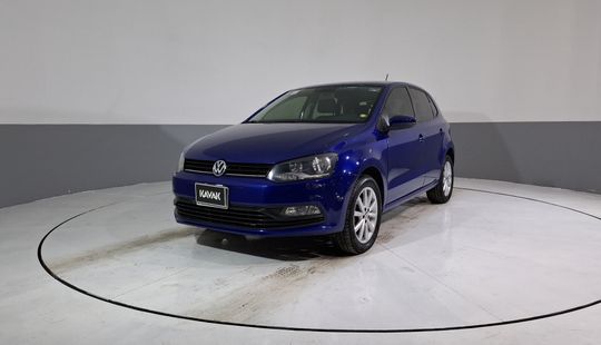 Volkswagen • Polo