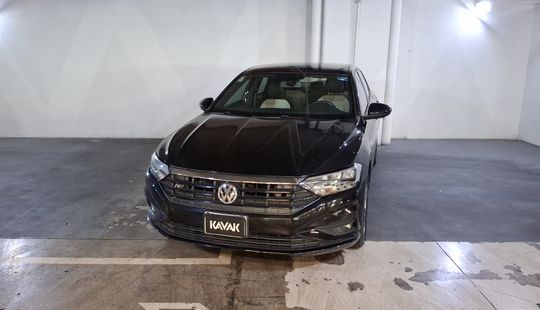 Volkswagen • Jetta