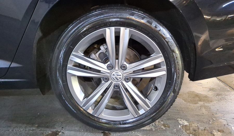 Volkswagen Jetta 1.4 R-LINE AUTO Sedan 2019
