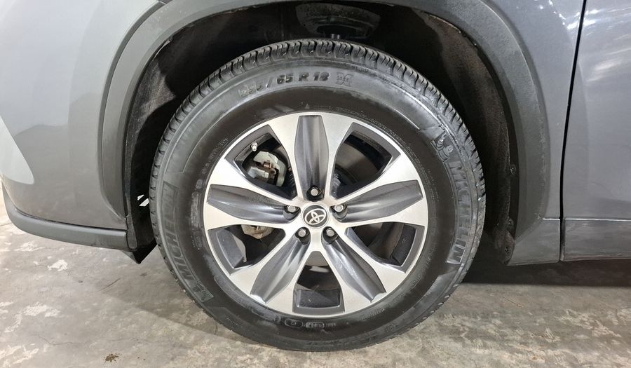 Toyota Highlander 3.5 XLE AUTO Suv 2022