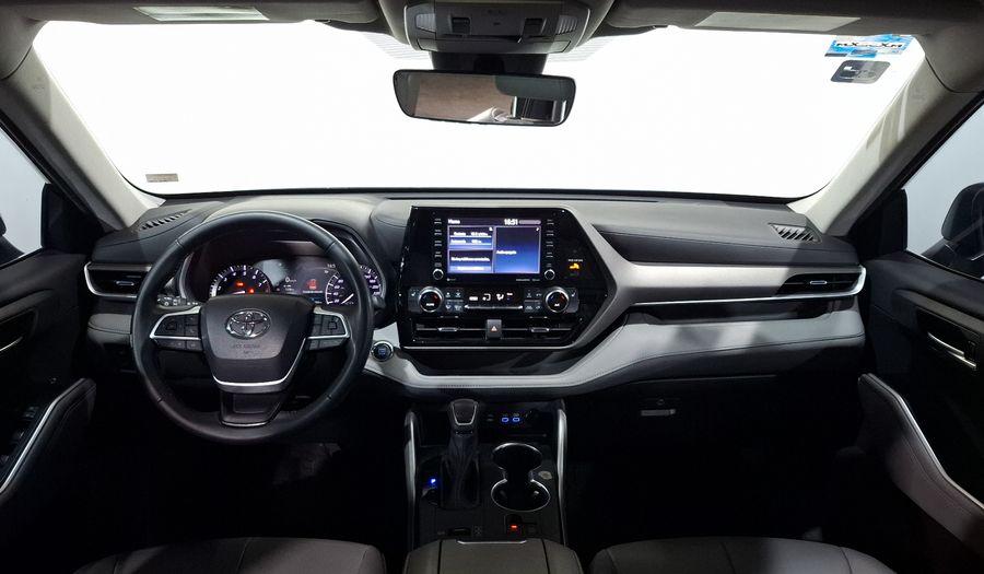 Toyota Highlander 3.5 XLE AUTO Suv 2022