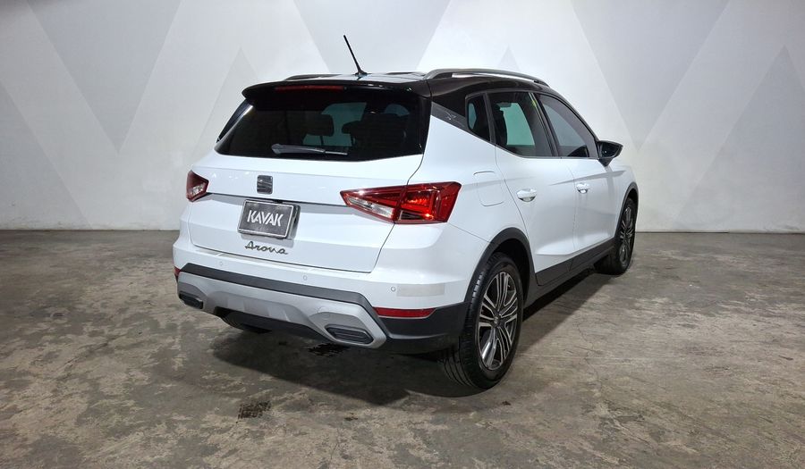 Seat Arona 1.6 XPERIENCE AUTO Suv 2023